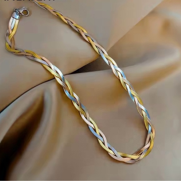 18k Gold Plated Thee Tone Chain Necklace 16”+3” - Picture 1 of 6